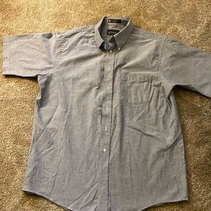 Men’s short sleeve button up